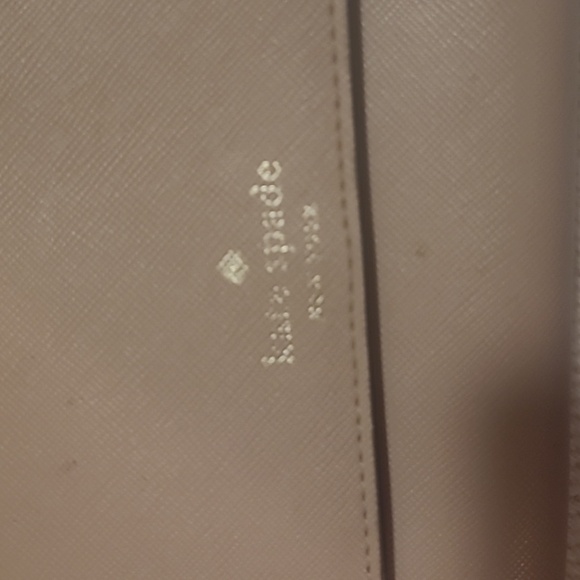 Kate Spade Tan Crossbody Bag. Clean Inside. Mark Inside Flap. Some Logo Fading - Picture 2 of 10